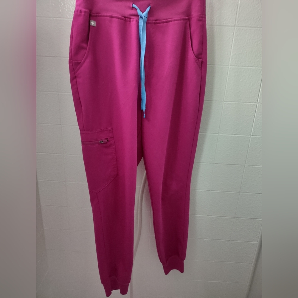 FIGS High Waisted Zamora Jogger  - S petite raspberry sorbet